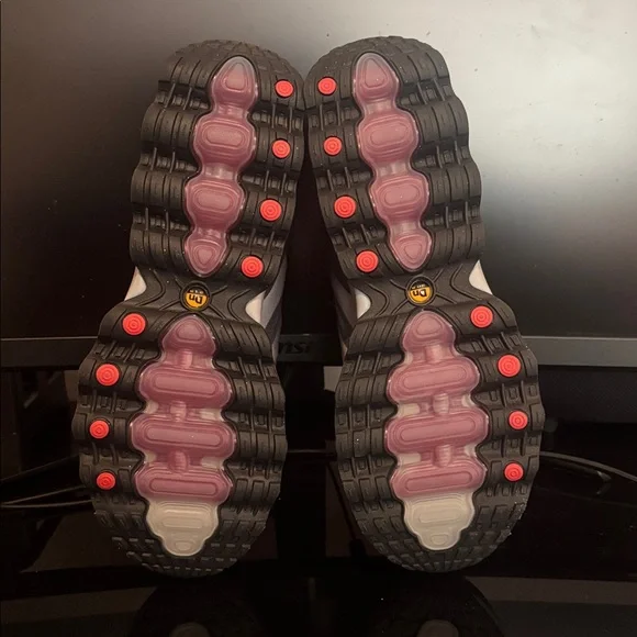 Air Max DN8 - Picture 5 of 8